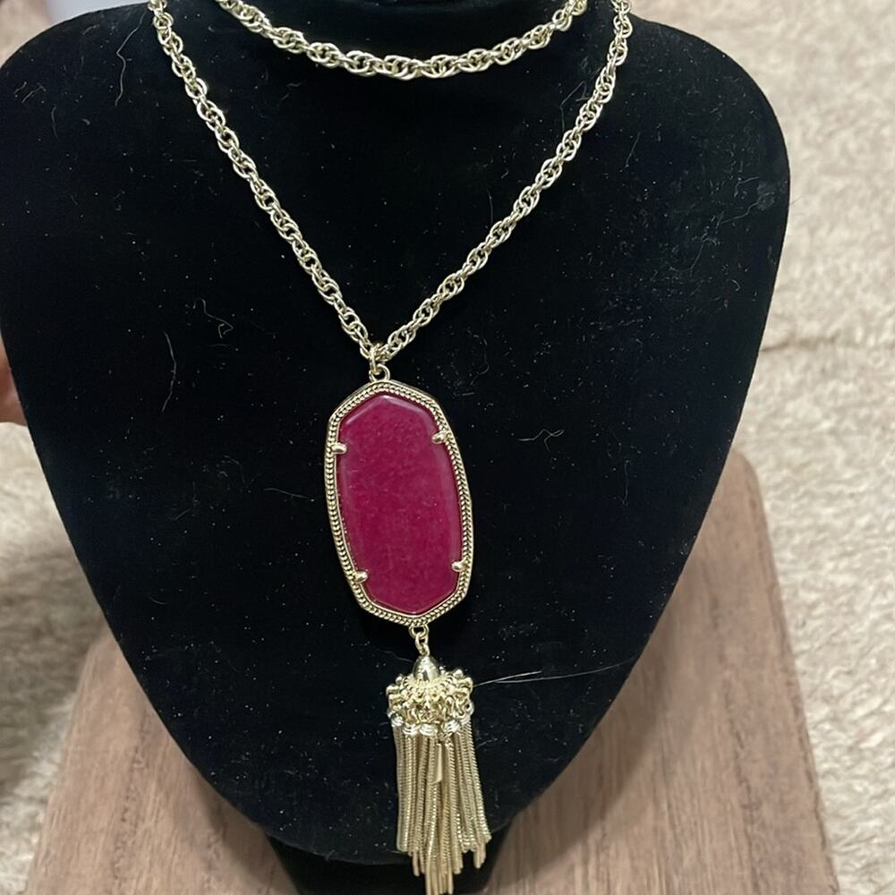 Kendra Scott Stone Tassel Necklace Gold Maroon Long Statement Piece - Picture 2 of 5
